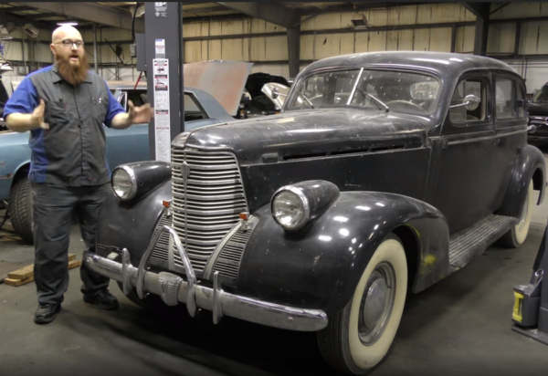 1938 Oldsmobile L-8